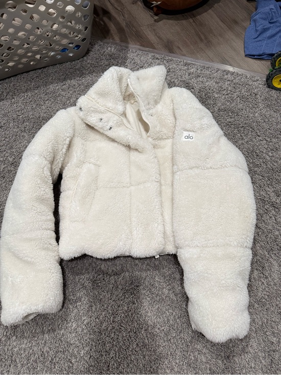 ALO Yoga Jackets & Blazers - Alo Plush Sherpa Jacket - Cream